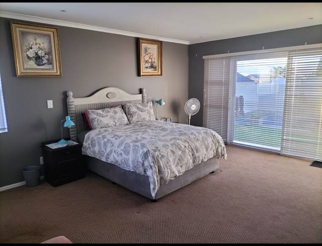 3 BEDROOM HOUSE FOR SALE IN STILBAAI WES